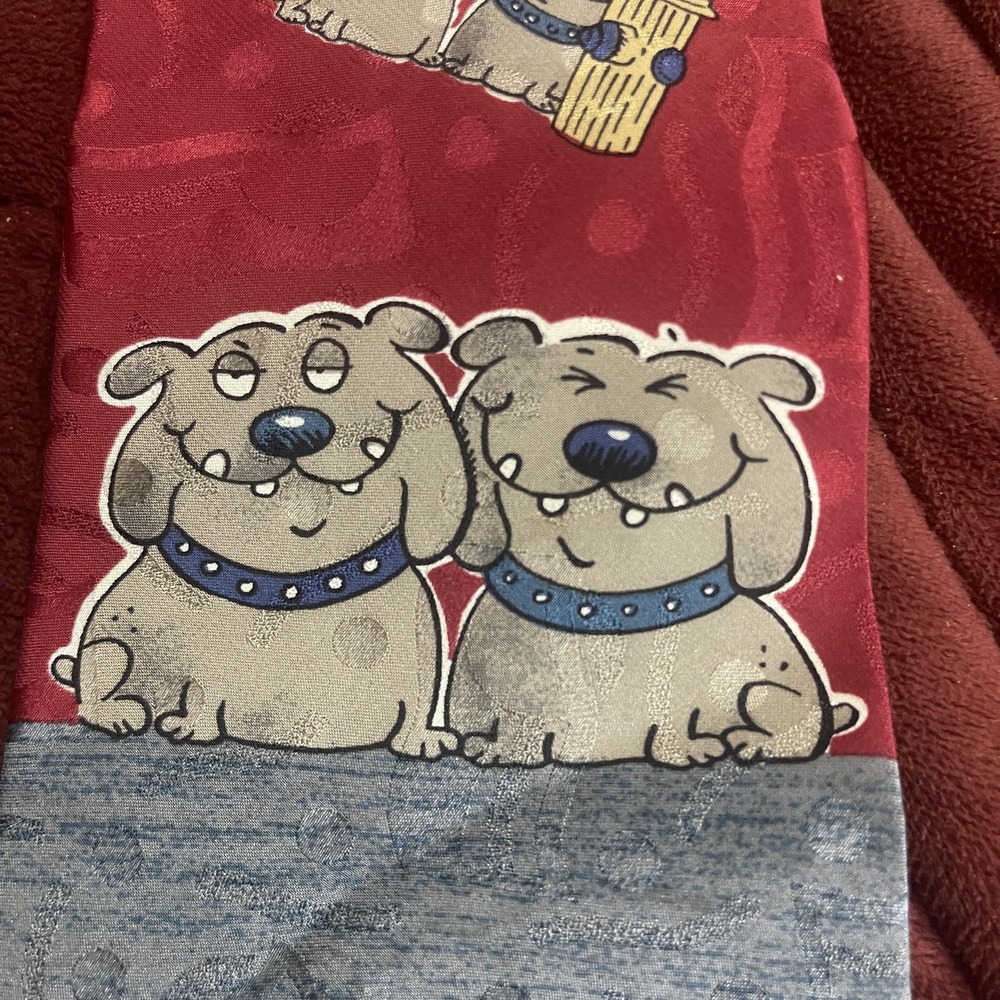 Hallmark Celebrations Tie Mens Red Silk Novelty Cartoon‎ Dogs Humor Made USA